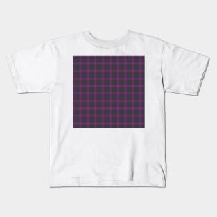 Dinah Plaid 3    by Suzy Hager      Dinah Collection Kids T-Shirt